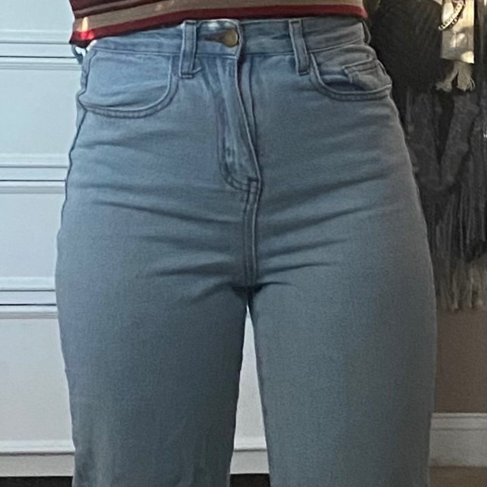 Flared jeans . - Picture 4 of 4